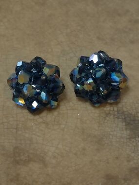 Vintage Blue Aurora Borealis Crystal Cluster Clip On Earrings | Unsigned